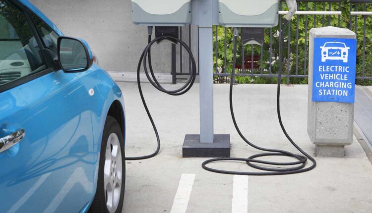 Solar Powers Electric Vehicle Charging Stations